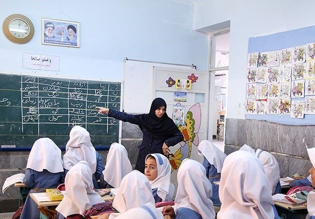 "سنوات معلمان حقالتدریسی" در سوابق آنها اعمال میشود