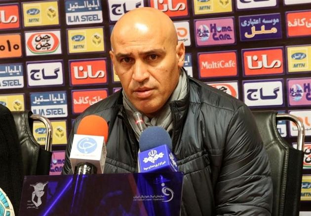 منصوریان: سازمان لیگ با بیرحمی برنامهریزی میکند