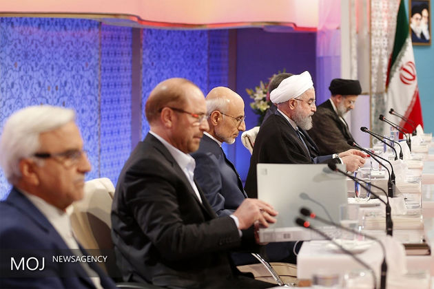 پیشی گرفتن رییسی از روحانی/ اتحاد اصولگرایان جواب داد