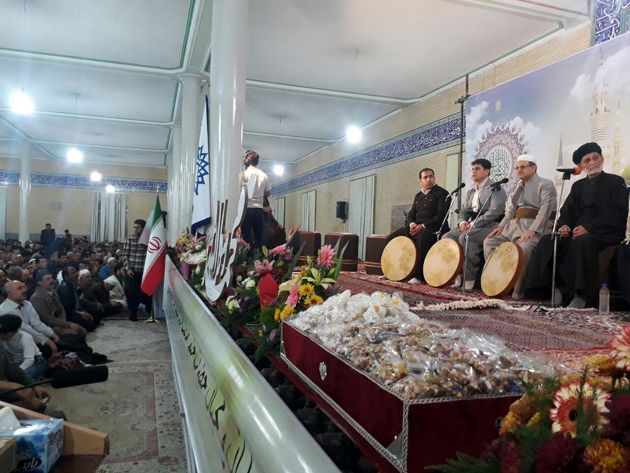شکوه وحدت در بزرگترین آیین مولودی خوانی کشور