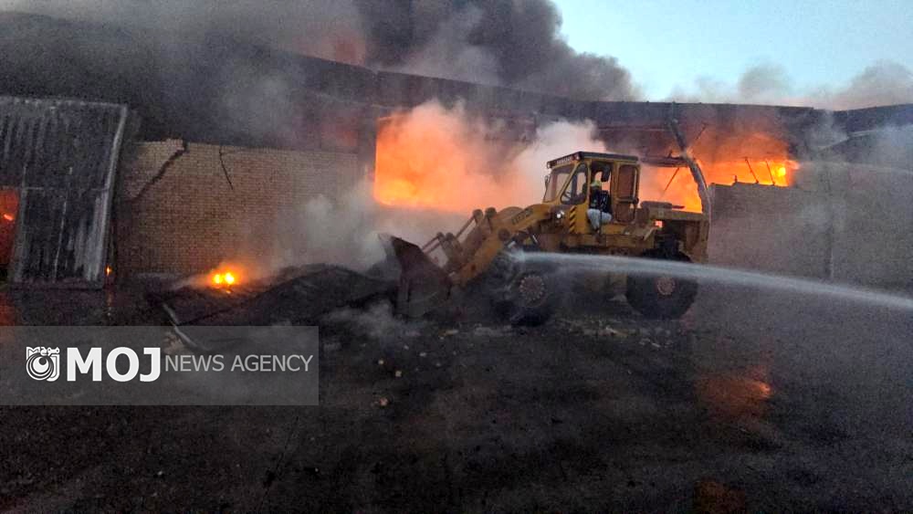 اتش سوزی جاده خاوران