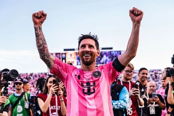 تعقیب رکورد ۹۰۰، مسی به خط پایان نزدیک شد