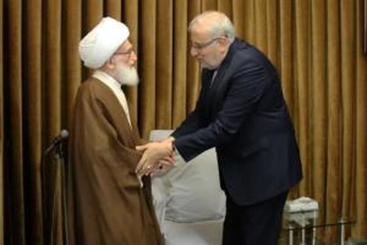 آیت‌الله نوری همدانی