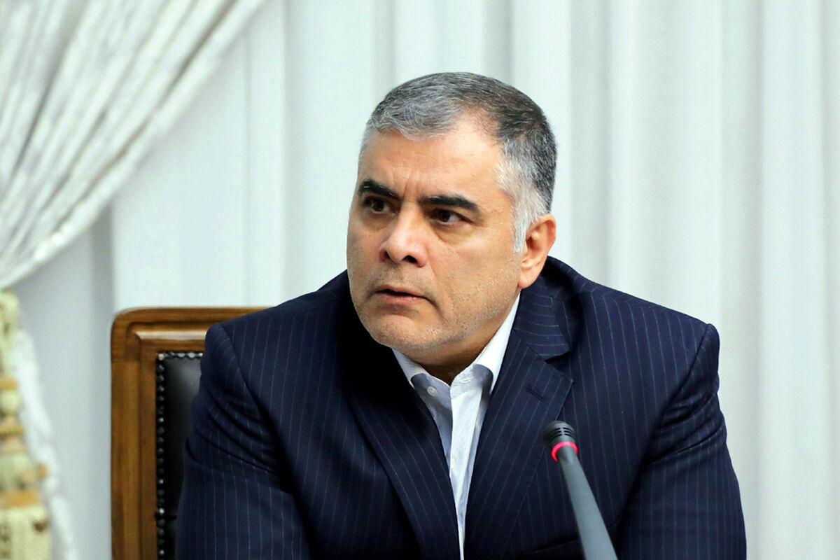 محسن پاک‌نژاد وزیر نفت