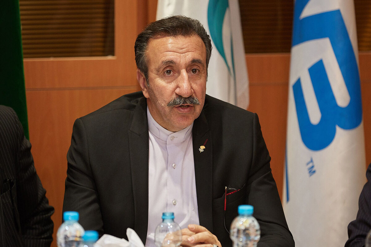 داوری فدراسیون والبیال 