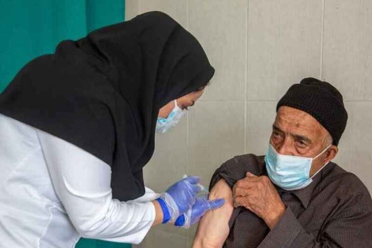  تزریق واکسن در نیشابور