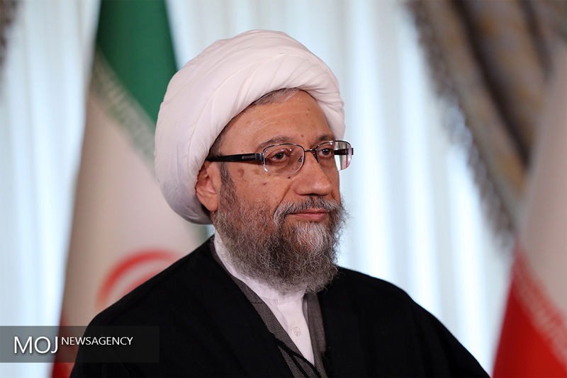 تشکر ویژه آیت الله آملی لاریجانی از رهبر انقلاب