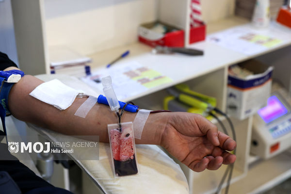 باورهای غلط اهداء خون باید اصلاح شود/ برخی اهداء کنندگان مستمر خون در آستانه بازنشستگی هستند