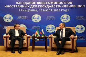 دیدار عراقچی و لاوروف در حاشیه نشست وزرای خارجه سازمان همکاری‌های شانگهای + فیلم