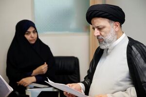 آیت الله رئیسی از مرکز ارتباطات مردمی قوه قضائیه بازدید کرد