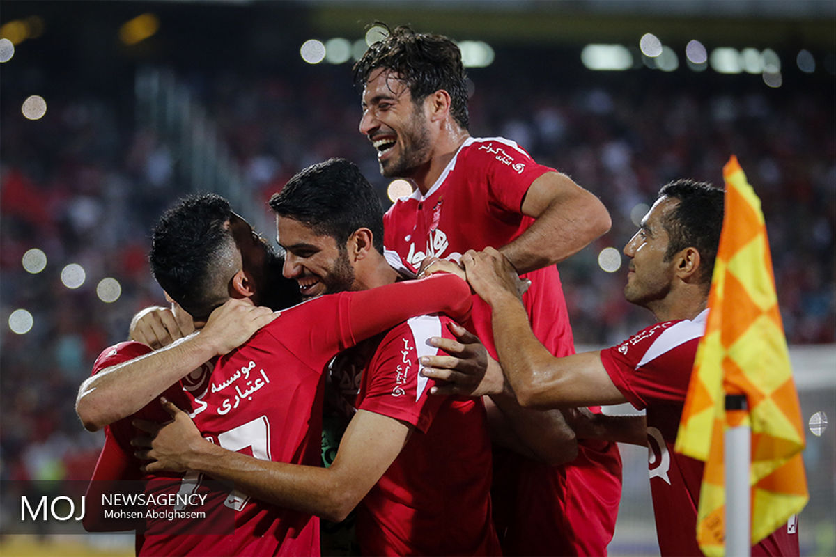 سوپر جام فوتبال دیدار تیم های پرسپولیس و نفت