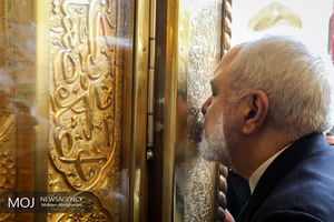 زیارت ظریف از مرقد مطهر امام علی(ع)