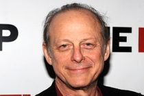 کرونا جان بازیگر معروف را گرفت