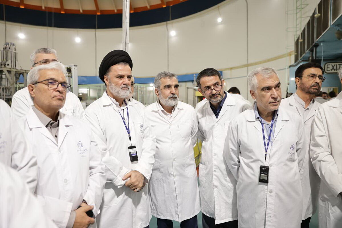 اعضای کمیسیون امنیت ملی مجلس از راکتور تحقیقاتی تهران بازدید کردند