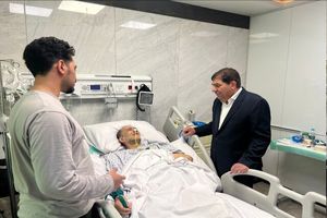 دستیار رهبری از مجتبی رحماندوست عیادت کرد