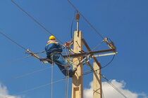رفع بیش از ۱۰ هزار و ۵۰۰ عیب اولویت‌دار در قالب طرح ملی سامان برق شیراز 