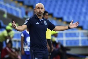 واکنش تند ماسکرانو به توقف میامی در شروع جام جهانی