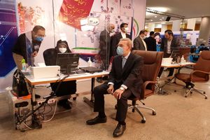 علی لاریجانی در انتخابات ریاست جمهوری ثبت نام کرد