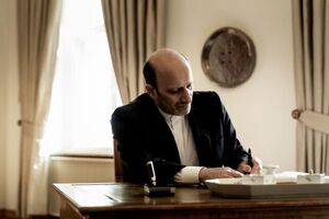واکنش سفیر ایران به گزارش‌ها درباره تنگه هرمز و کاهش تحریم‌ها