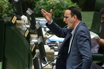 یکی از جنتلمن های پشت میز مذاکره آقای روحانی و ظریف است 