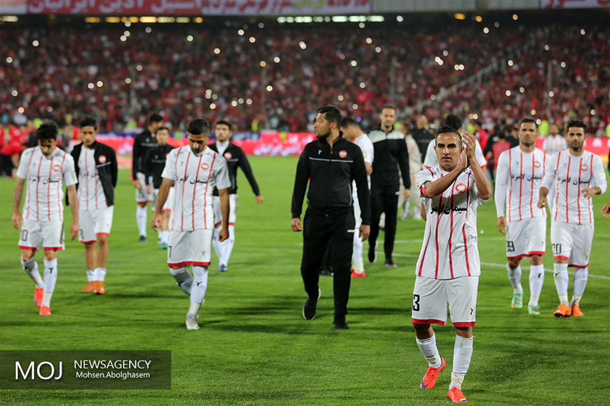 دیدار تیم های فوتبال پرسپولیس-حسین کعبی