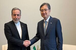عراقچی و چو هیون در حاشیه مجمع عمومی سازمان ملل گفتگو کردند