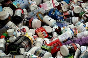 عامل تهیه و توزیع داروهای غیر مجاز و قاچاق در اصفهان دستگیر شد