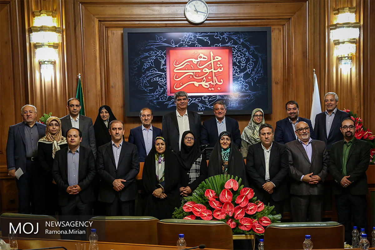 نخستین جلسه شورای شهر پنجم