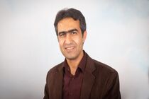 هنرمندان باید حقایق ارزشمند دفاع مقدس را با زبان هنر به جامعه معرفی کنند