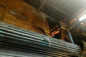  آتش سوزی بازار رشت مهار شد