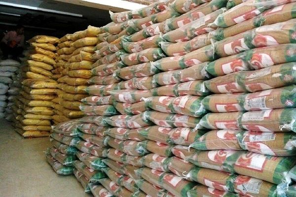دولت مستقیماً برنج وارداتی را عرضه می‌کند