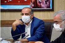 با جدیت از حقوق مردم روستاهای همجوار با معادن دفاع می کنم