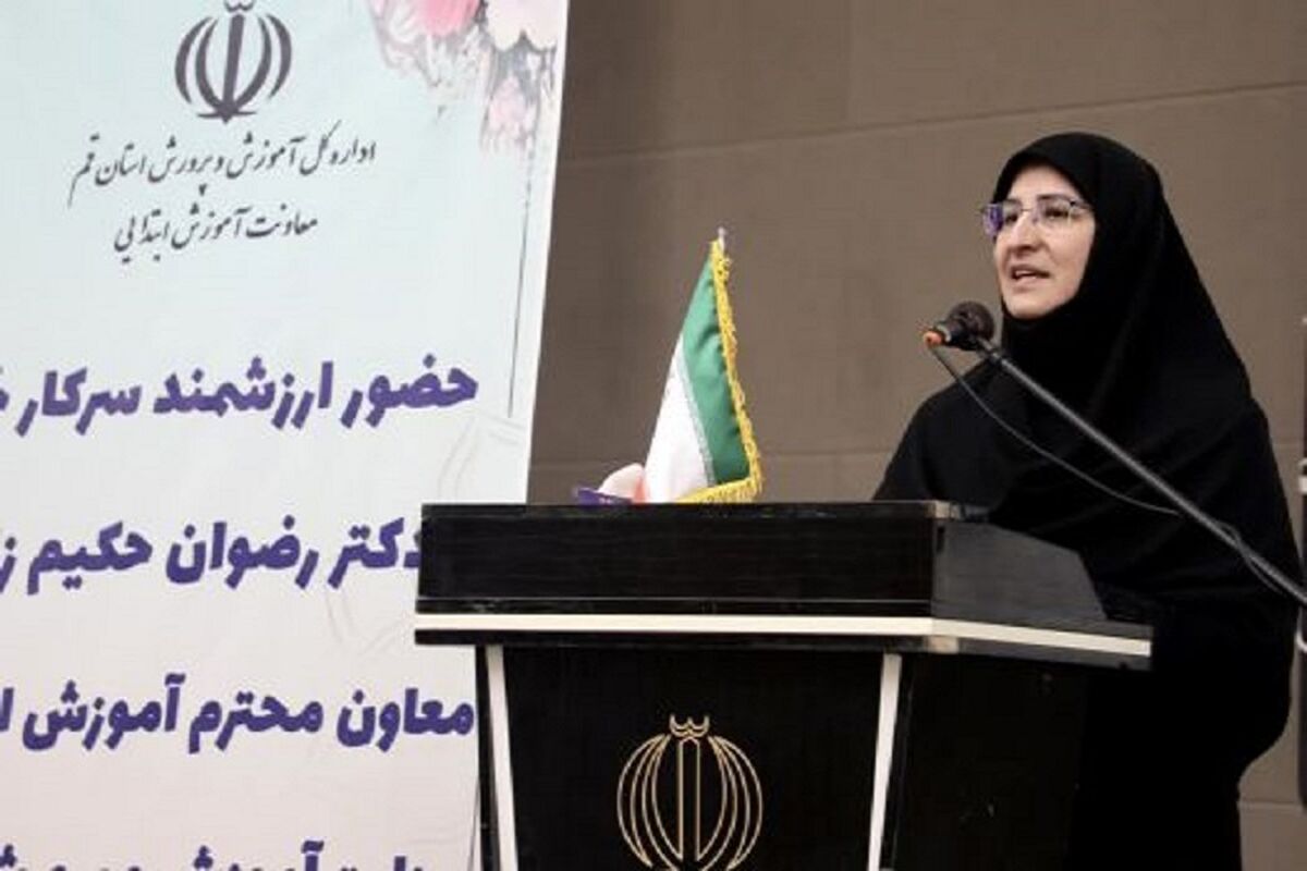 رضوان حکیم زاده معاون آموزش ابتدایی