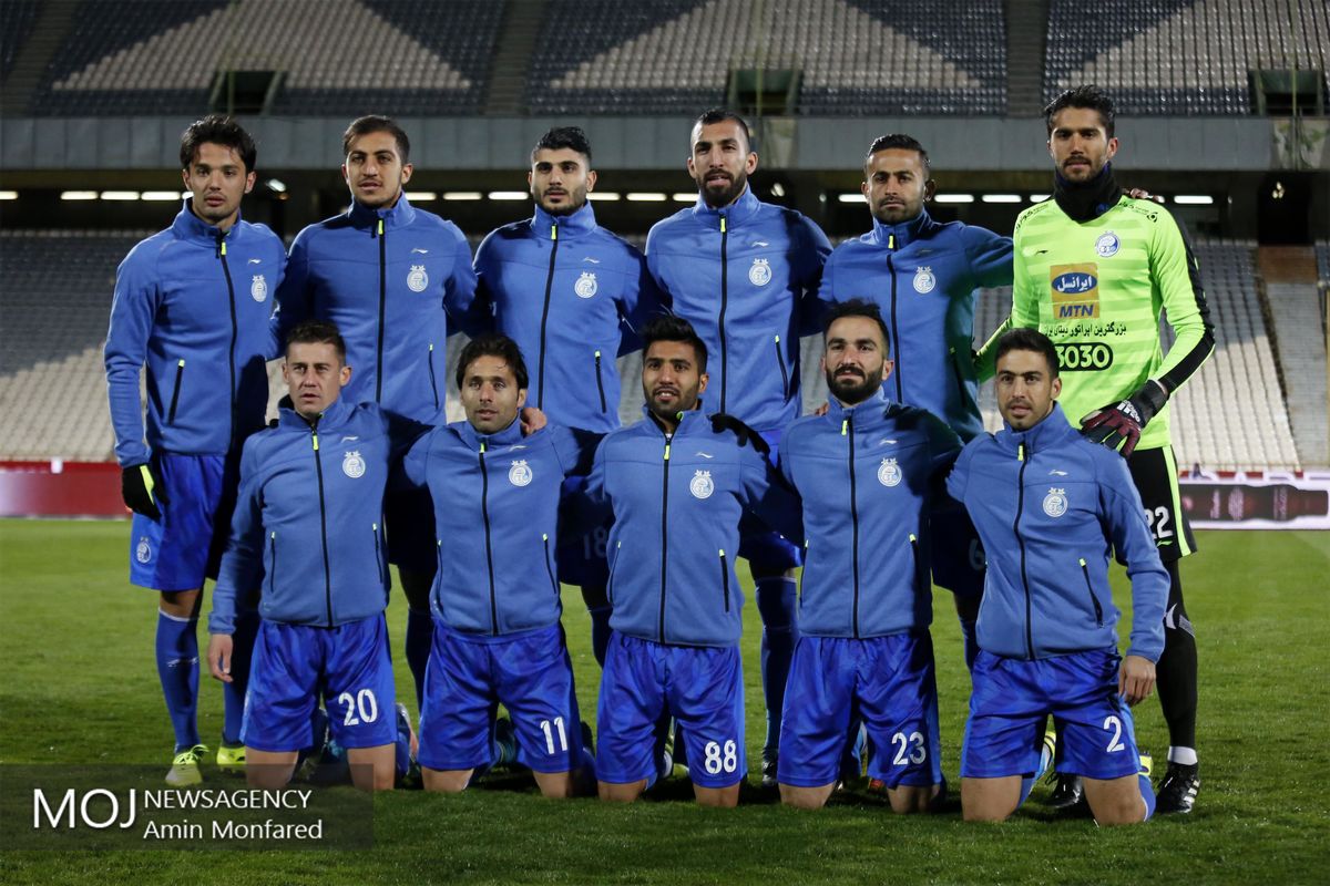 دیدار تیم های استقلال تهران و گسترش فولاد تبریز