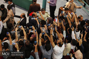 گزارش خبرنگار بلومبرگ از حضور گسترده مردم در انتخابات 