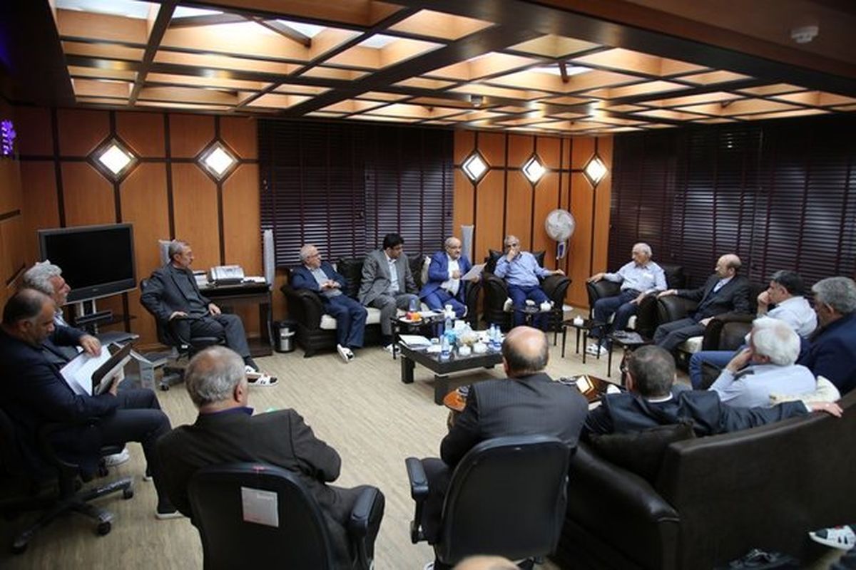 خبرگان صنعت برق