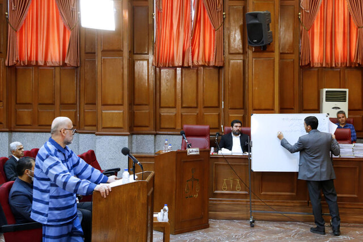 دادگاه اکبر طبری