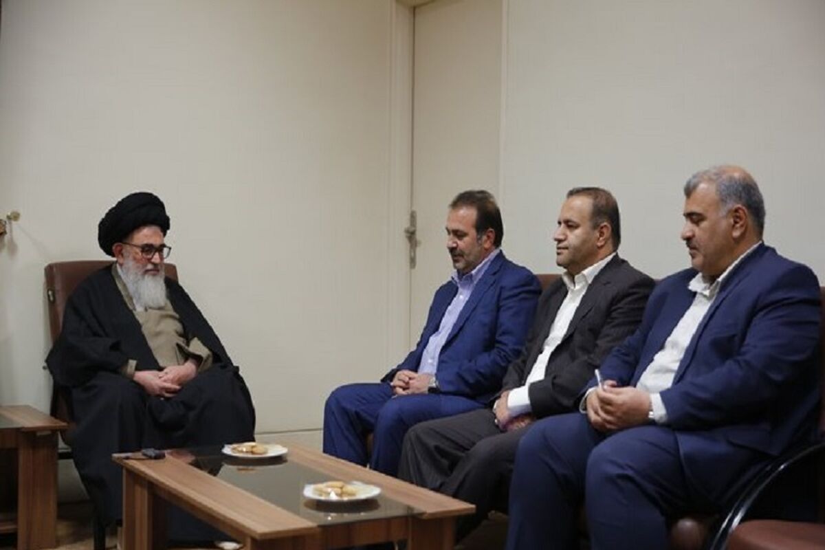 دیدار آیت الله دستغیب با استاندار
