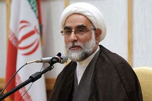 مرکز تخصصی تفسیر در کنار آموزش نیاز به پژوهش دارد