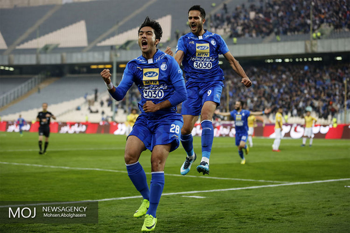 دیدار+تیم+های+فوتبال+استقلال+تهران+و+صنعت+نفت+آبادان