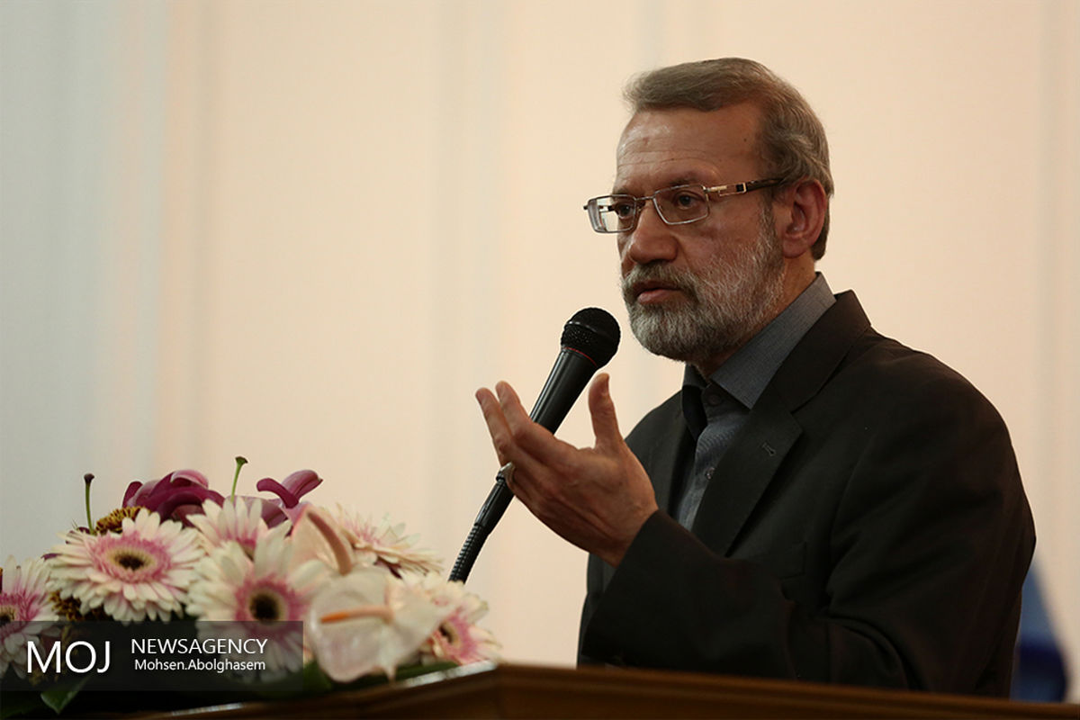 دیدار معلمان نمونه سراسر کشور با علی لاریجانی