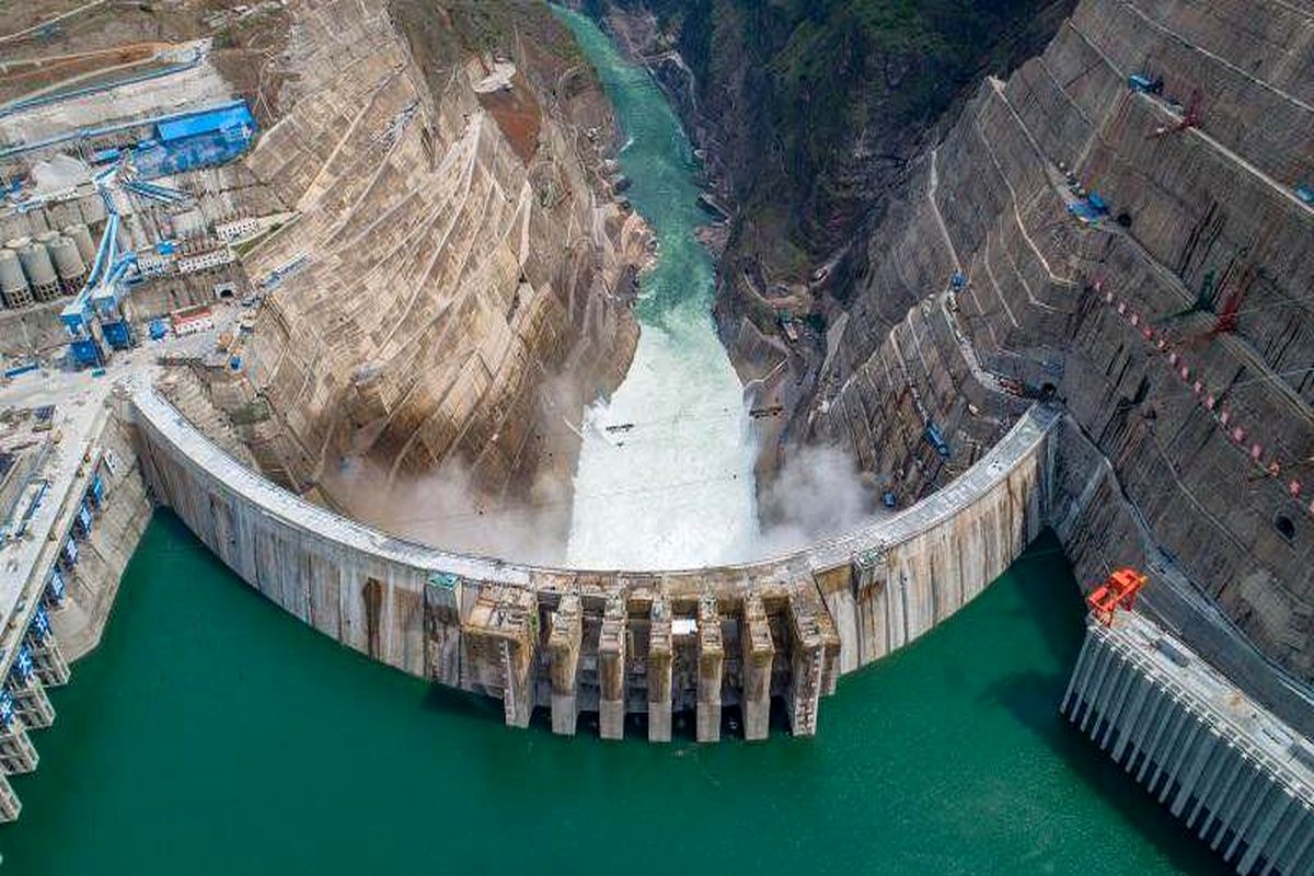 نیروگاه برق آبی