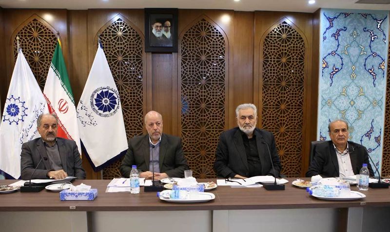 واگذاری امور اقتصادی به بخش خصوصی بسیاری از مشکلات را حل خواهد کرد