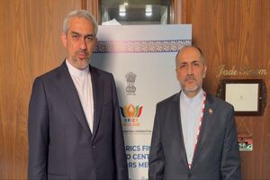 پایان سلطه دلار با توافق بریکس