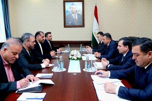 گسترش همکاری‌های دوجانبه در حوزه‌های اقتصاد، انرژی و فناوری