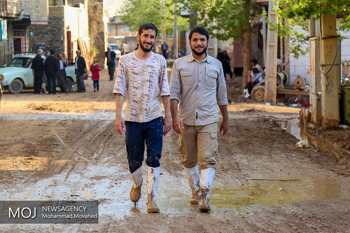 حضور جهادگران در مناطق سیل زده لرستان