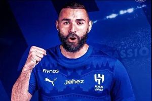 بنزما در نخستین بازی با پیراهن الهلال هت تریک کرد