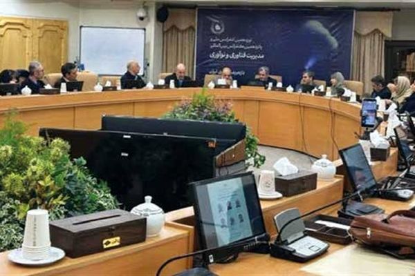 برای ادامه رشد گروه فولاد مبارکه عاملی جز نوآوری راهگشا نیست