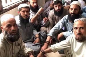 پناهجویان افغان در پاکستان دارای مدارک قانونی هستند