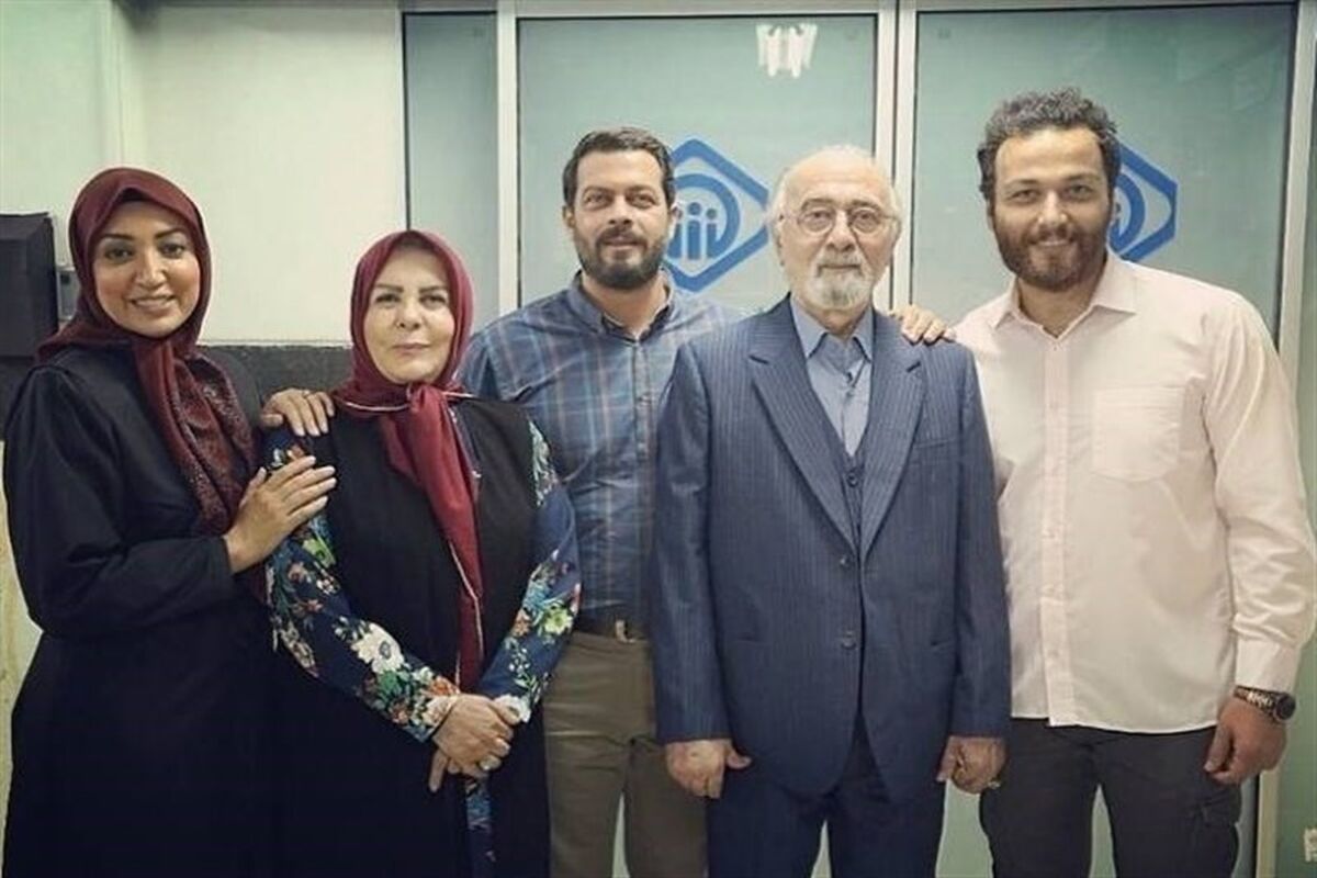 سریال بیگانه‌ای با من است